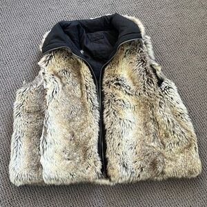 Fur Vest Women’s size M